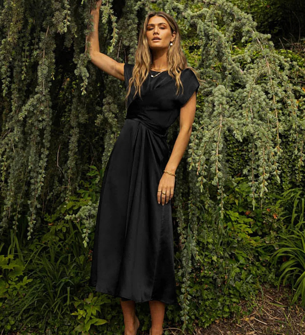 Kyra™ | Eleganta satīna kleita